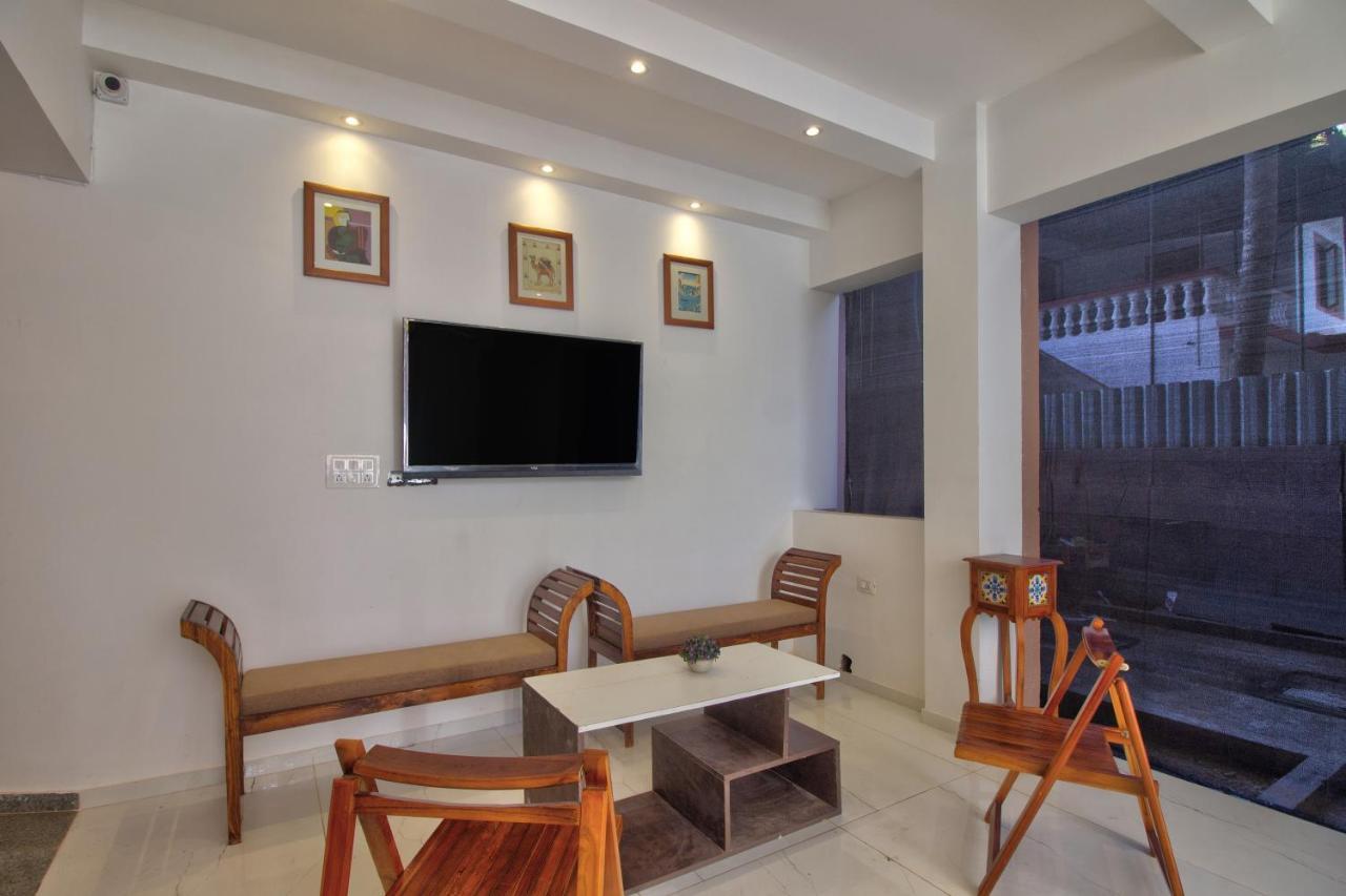 Goa Stay Hotel Calangute Exterior foto
